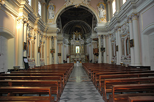 Interno Chiesa di Maria Santissima del Rosario Cittanova